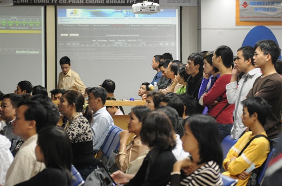 Trong nhiều quý và cả năm 2009, VN-Index luôn có mức tăng điểm vượt trội so với các thị trường khác của khu vực, nhất là so với 8 thị trường phát triển nhất khu vực.