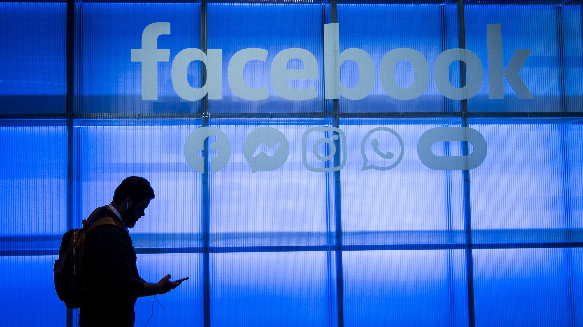 Tính tới 7/2019, doanh thu của Facebook đã tăng 28% so với cùng thời điểm năm trước, còn cổ phiếu tăng hơn 50% giá trị - Ảnh: Getty Images.