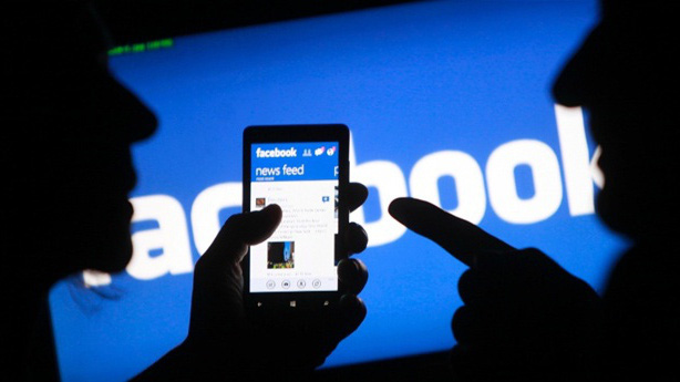 Theo Bộ Thông tin và Truyền thông, tính đến đầu tháng 10 năm 2020 Facebook đã gỡ gần 2036 bài viết thuộc loại thông tin xấu độc, tăng 500% so với cả năm 2019, tỷ lệ gỡ chặn 95%.