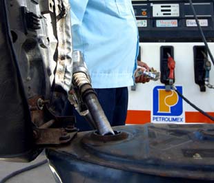 Tính đến thời điểm hiện tại, qua quá trình tổng hợp kết quả thanh kiểm tra trên cả nước, đã có 29 đơn vị kinh doanh xăng dầu vi phạm ở 12 tỉnh.