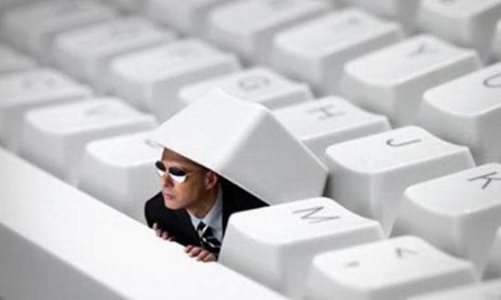 Cư dân Facebook có thể bị FBI “bám đuôi”