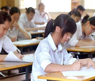 Gần 100% học sinh từ trung học cơ sở trở lên đều tham gia học thêm - Ảnh minh họa.