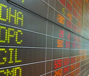 Cho đến thời điểm này, các yếu tố được đánh giá là hỗ trợ đặc biệt cho sự đi lên của thị trường trong gần 2 tháng qua là việc tăng vốn điều lệ, báo cáo quý I... - Ảnh: VT.