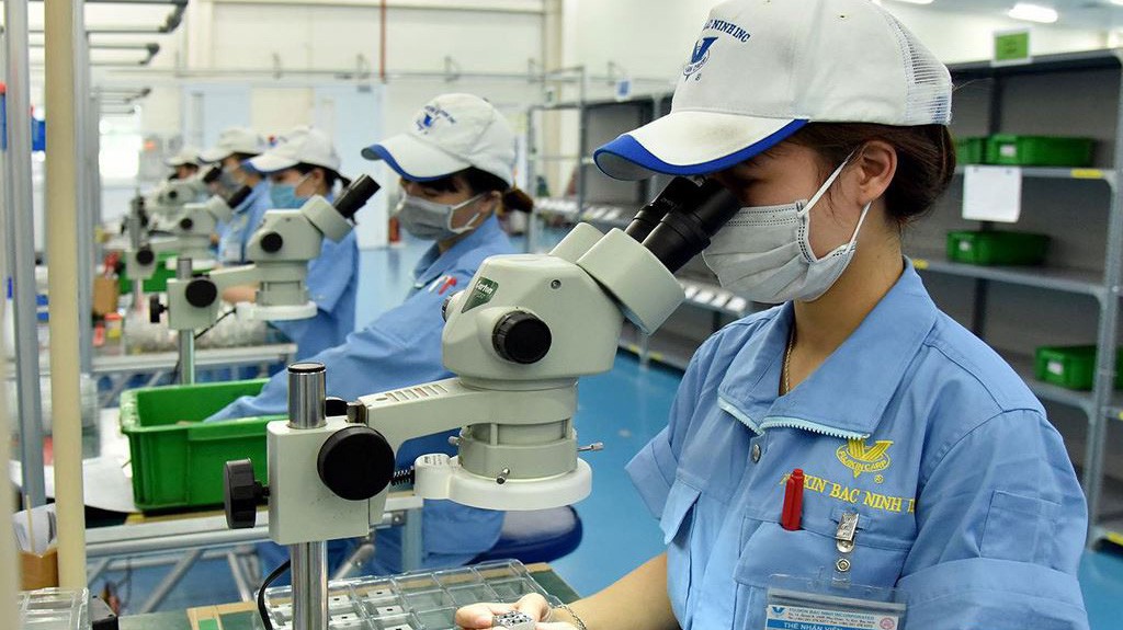 Việt Nam có thể tạo ra một vị thế mới trên trường quốc tế bằng cách tiếp tục đẩy mạnh cải cách trong nước để tuân thủ các cam kết của WTO.