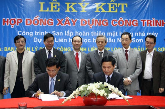 Lế ký hợp đồng giữa hai bên ngày 14/1 - Ảnh: T. Nguyên.