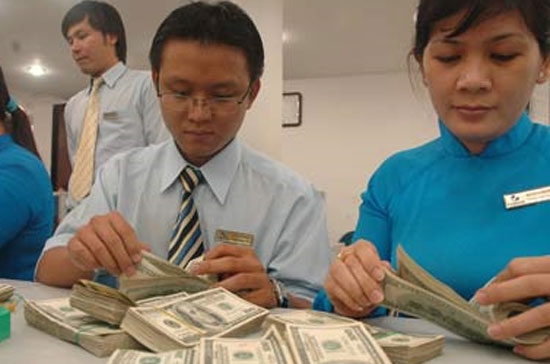 Lãi suất huy động USD của nhiều ngân hàng thương mại đã tăng lên trong khoảng một tháng trở lại đây.