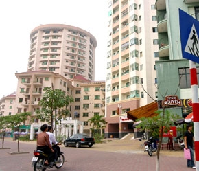 Sự phát triển của thị trường bất động sản còn lan toả tới các ngành kinh tế khác.