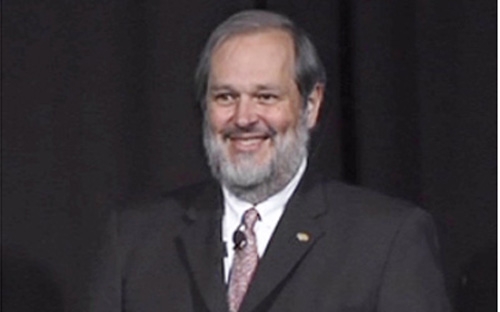 Ông Bruce K. Forbes và gia đình của ông chỉ nắm giữ Archibus, không sở hữu tại Forbes Media LLC hoặc Forbes Việt Nam.