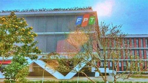 Năm 2020, FPT ghi nhận lợi nhuận trước thuế đạt 5.261 tỷ, tăng 12,8% so với năm 2019.