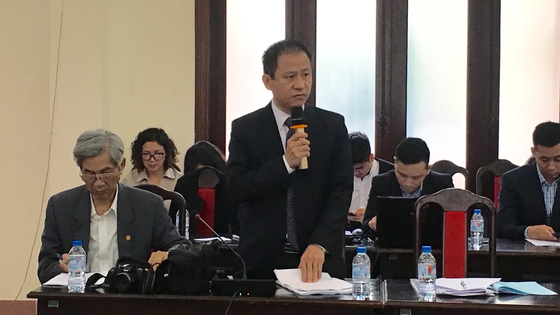 Chủ tịch Hiệp hội Taxi Hà Nội phát biểu tại hội thảo.