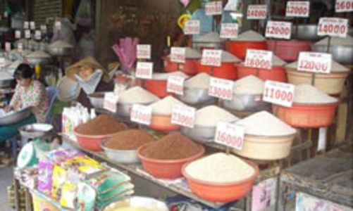 Tp.HCM: Tin đồn đẩy giá gạo tăng vọt