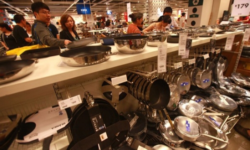 Thâm hụt thương mại của Mỹ bất ngờ tăng vọt