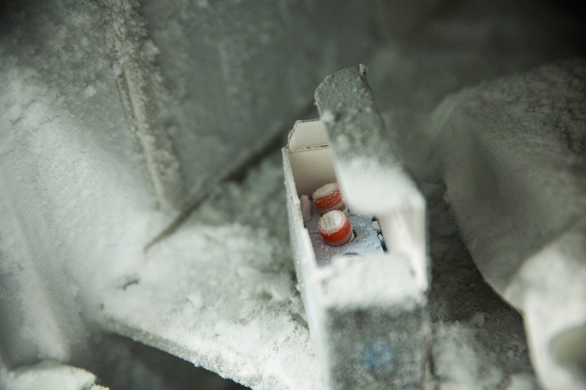 Vắc-xin của Pfizer phải được vận chuyển ở nhiệt độ -70 độ C - Ảnh: Getty Images