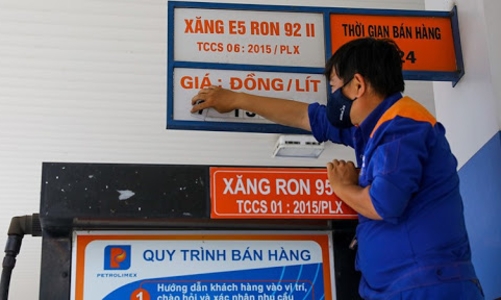 Giá xăng có thể tăng mạnh vào ngày mai