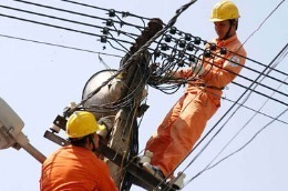 Theo lãnh đạo Bộ Công Thương, khó khăn nhất với ngành điện lúc này là mức giá điện bán ra thấp đã không đủ để ngành điện hoạt động có lãi.