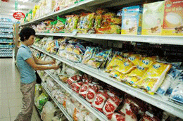 Giá đường trong nước có xu hướng tiếp tục leo thang.