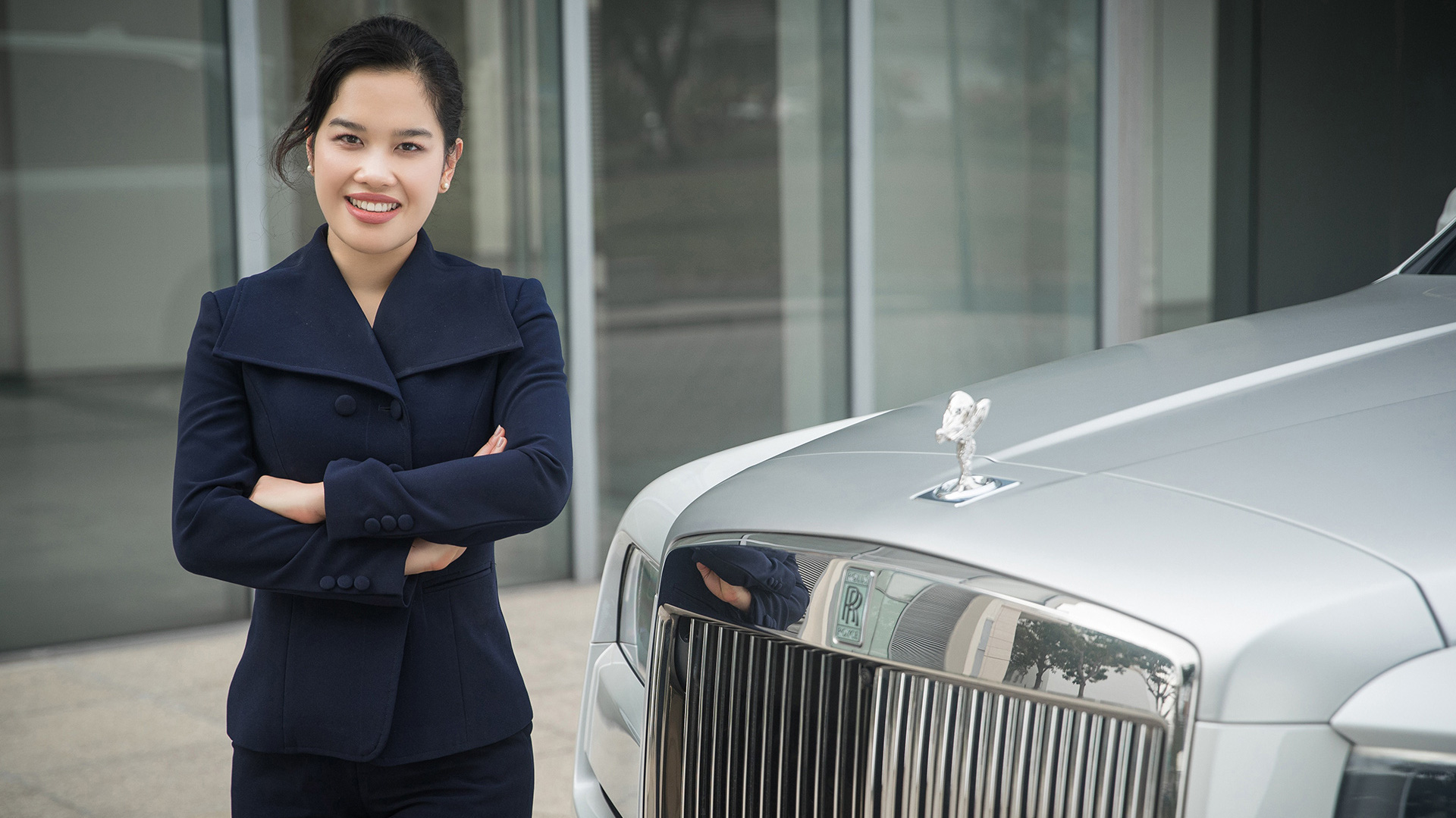 RollsRoyce chính thức có nhà phân phối mới tại Việt Nam  Automotive   Thông tin hình ảnh đánh giá xe ôtô xe máy xe điện  VnEconomy