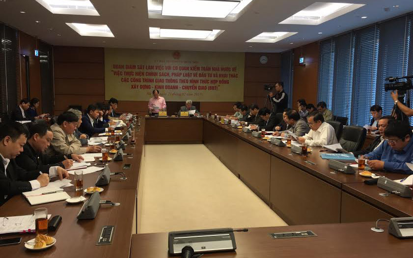 Đoàn giám sát của Uỷ ban Thường vụ Quốc hội làm việc với Kiểm toán Nhà nước về việc thực hiện chính sách, pháp luật về đầu tư và khai thác các công trình giao thông theo hình thức BOT<br>