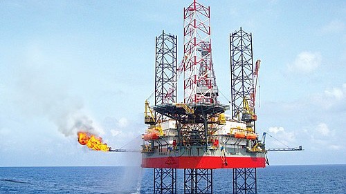 Tập đoàn Dầu khí Việt Nam đã xây dựng "kế hoạch hành động giảm thiểu, thích ứng với biến đổi khí hậu" làm kim chỉ nam cho toàn ngành dầu khí thực hiện ứng phó với biến đổi khí hậu.