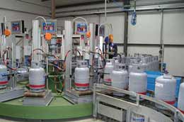 Giàn chiết nạp gas.