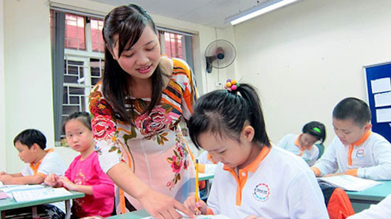 Trong kỳ thi tuyển viên chức giáo dục tới đây, Hà Nội yêu cầu người đăng ký dự tuyển phải có trình độ tin học, ngoại ngữ cơ bản. Ảnh minh họa. 