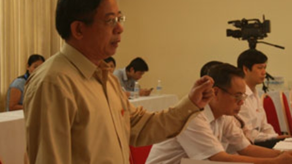 Đề án đổi mới cơ chế tài chính giáo dục hay đề án tăng học phí?