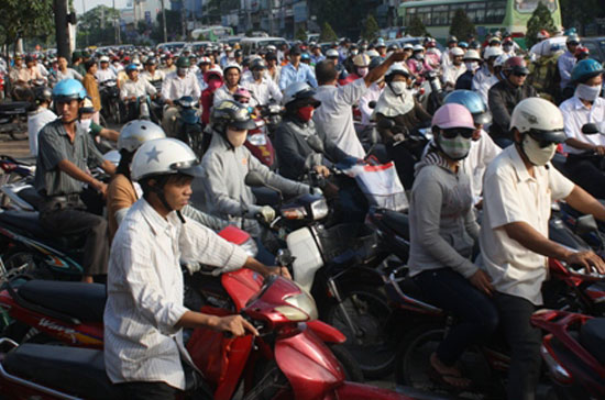 Giải quyết ùn tắc giao thông tại các thành phố lớn luôn là một trong những vấn đề nóng.