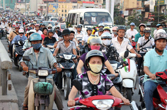 Ùn tắc giao thông vẫn là bài toán nan giải ở các thành phố lớn.