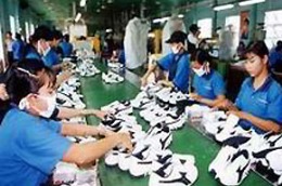 Sản phẩm giày mũ da xuất khẩu của Việt Nam vào thị trường EU tiếp tục "bị" áp thuế chống bán phá giá 10%.