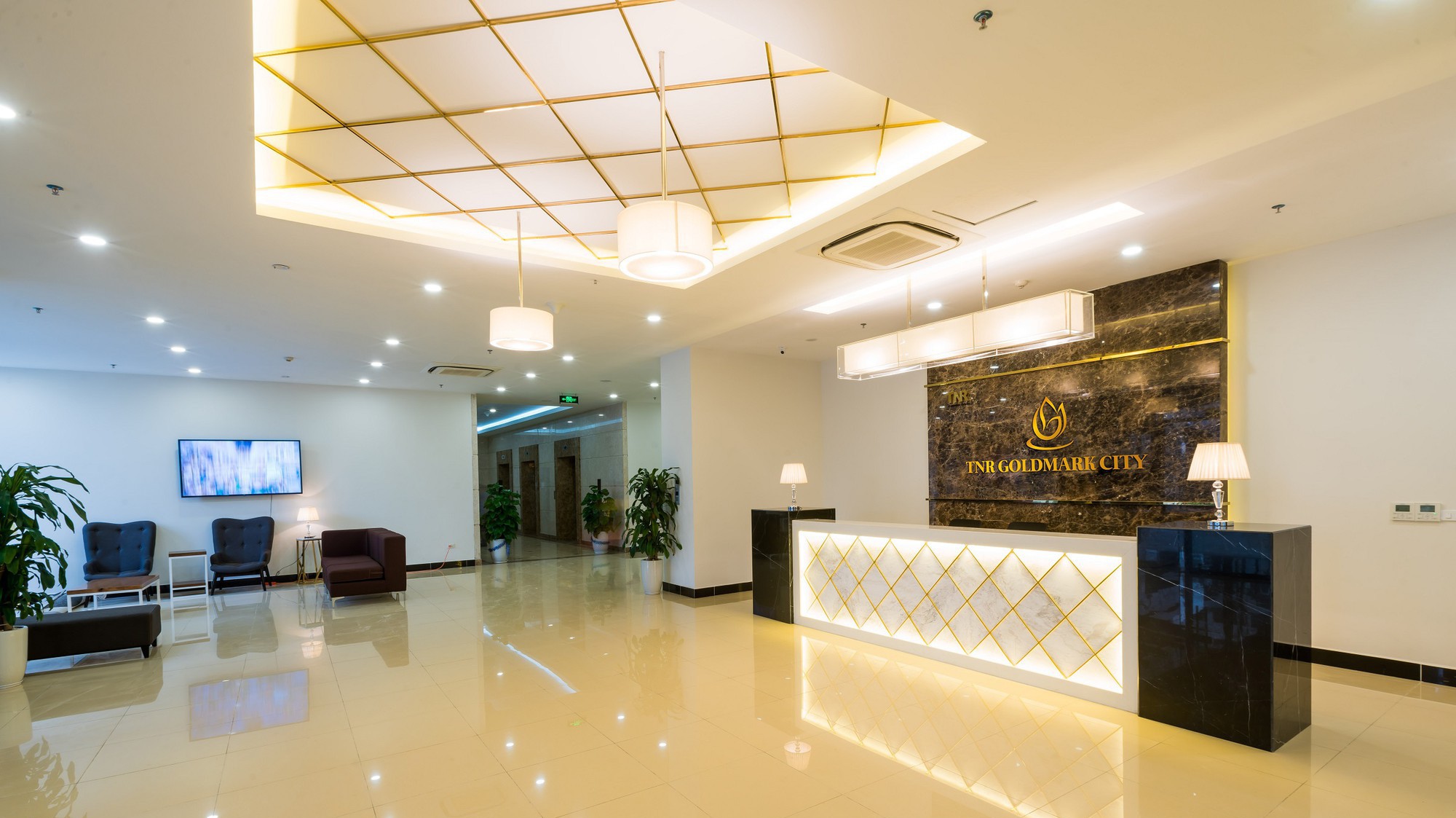 Tại TNR Goldmark City, định kỳ 6 tháng 1 lần sẽ tổ chức các buổi tập huấn cho nhân viên về an toàn cháy nổ.