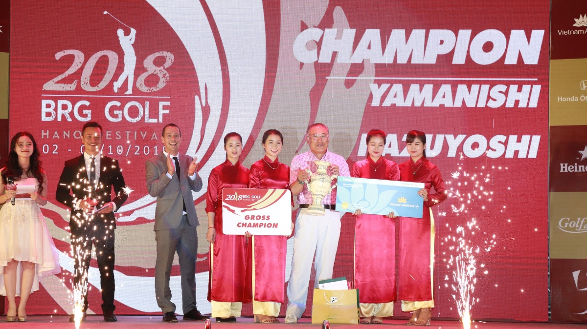 Gôn thủ Nhật Bản Yamanishi Kazuyoshi giành chức vô địch BRG Golf Hà Nội Festival 2018.