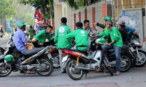 Grab tăng thu chiết khấu của tài xế để bù khoản lỗ hơn 400 tỷ?