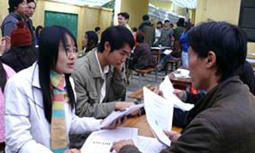 Thị trường lao động giáp Tết: Cầu không quá khắt khe