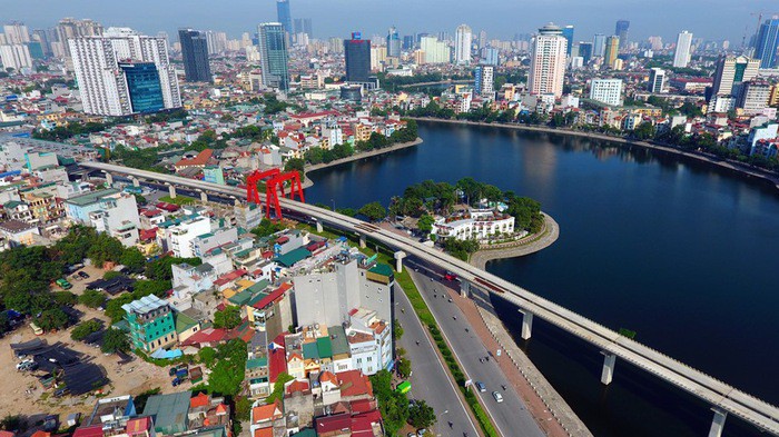 Theo đánh giá của Thủ tướng, giá cả hàng hóa bất động sản, nhất là giá nhà ở còn khá cao so với thu nhập của người dân, nguồn lực huy động chưa đa dạng. 