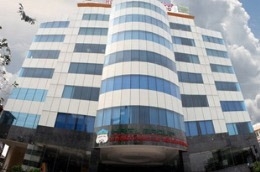 Từ ngày 16/11 - 16/12/2009, ông Trà Văn Hàn - Phó tổng giám đốc Công ty Cổ phần Hoàng Anh Gia Lai đăng ký bán 400.000 cổ phiếu, số cổ phiếu sẽ nắm giữ còn 431.945.