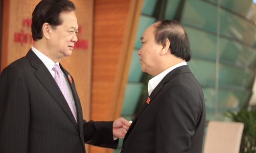 Mong tân Thủ tướng “phất cờ thuận gió”