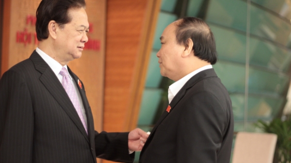 Mong tân Thủ tướng “phất cờ thuận gió”