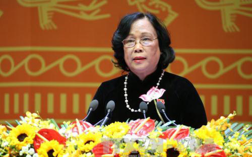 Bộ trưởng Bộ Lao động - Thương binh và Xã hội Phạm Thị Hải Chuyển trình bày tham luận ở Đại hội Đảng lần thứ 12.<br>