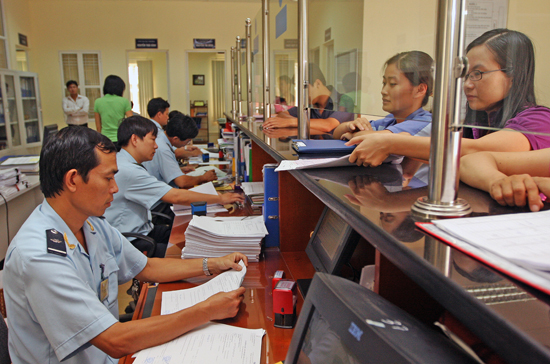 Tính đến giữa tháng 9/2011, các bộ, ngành mới đạt tỷ lệ 68% trên tổng số thủ tục hành chính phải đơn giản hóa.