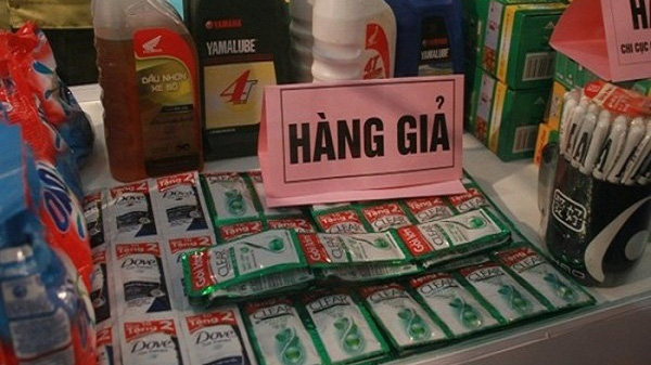 Hàng giả tràn lan khi đất nước về thời "bình thường mới"
