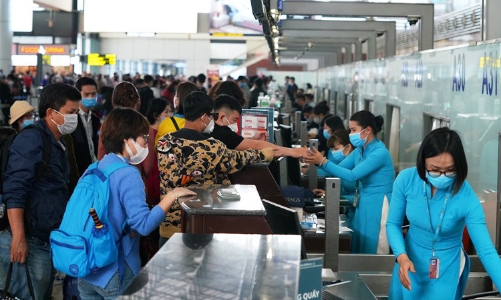 Đề xuất ưu tiên tiêm vaccin Covid-19 đợt 1 cho nhân viên hàng không