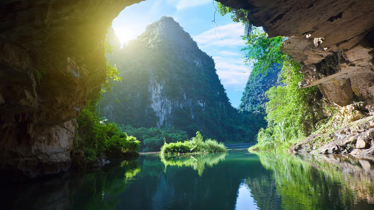 Hang Sơn Đòong - địa chỉ vàng cho du lịch Quảng Bình.
