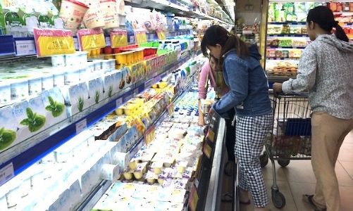 Làm gì để hàng Việt chinh phục người Việt?