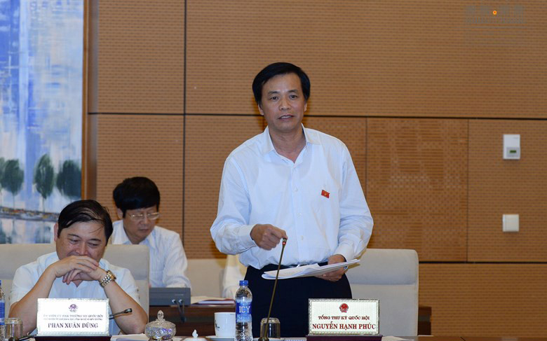 Tổng thư ký Nguyễn Hanh Phúc đặt vấn đề, nếu mua nước sản xuất thì người dân có quyền được chọn trồng cái gì cho hiệu quả không? <br>