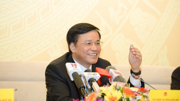 Không xin từ nhiệm, vẫn có thể miễn nhiệm nhân sự cấp cao