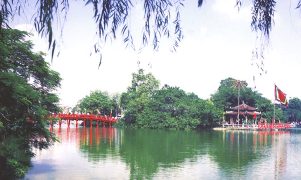 Dự án Luật Thủ đô từ chương trình chuẩn bị được chuyển sang chương trình chính thức năm 2010.