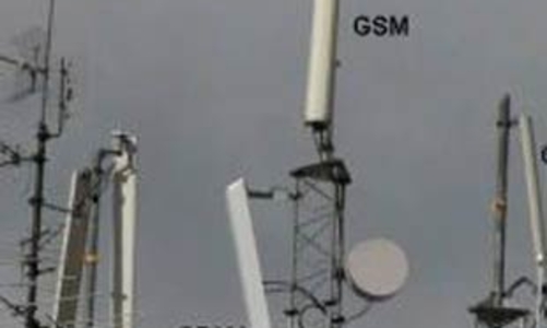 Tài nguyên viễn thông: Thu thuế hay thu phí?