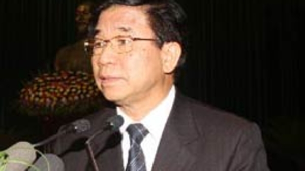 Dừng hỗ trợ lãi suất: Từ từ hay đúng hạn?