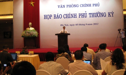 Chính phủ: Thuế, phí của Việt Nam đã “tham khảo kỹ”