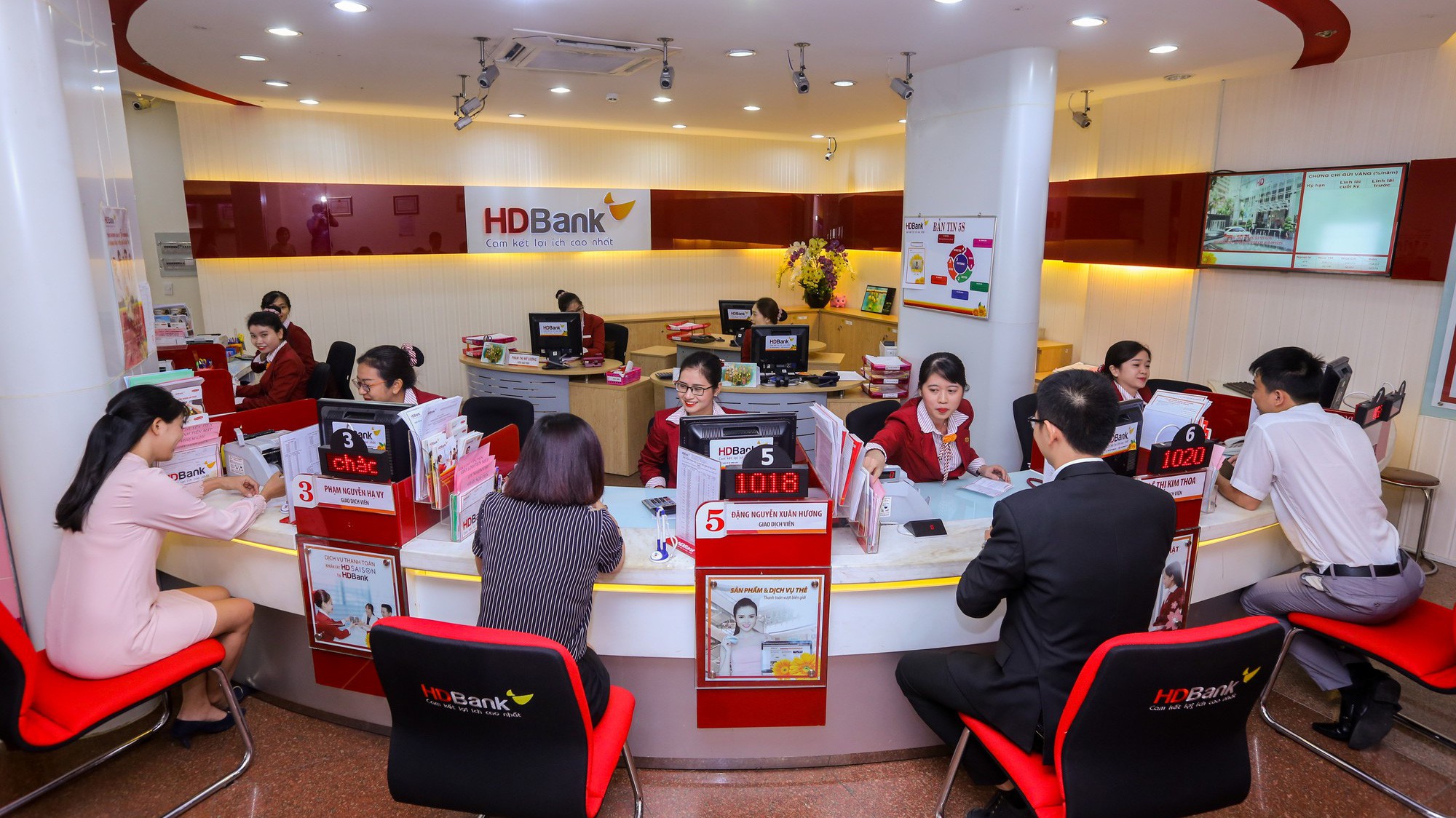 2019 là năm thứ hai liên tiếp HDBank nhận đánh giá cao tại giải thưởng HR Asia Awards.